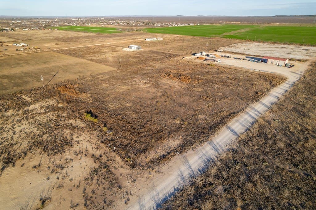 5.64 acres in Tom Green County - photo 4