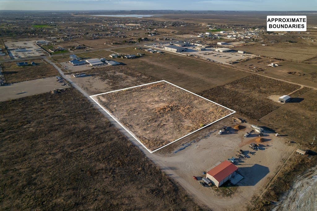 5.64 acres in Tom Green County - photo 3