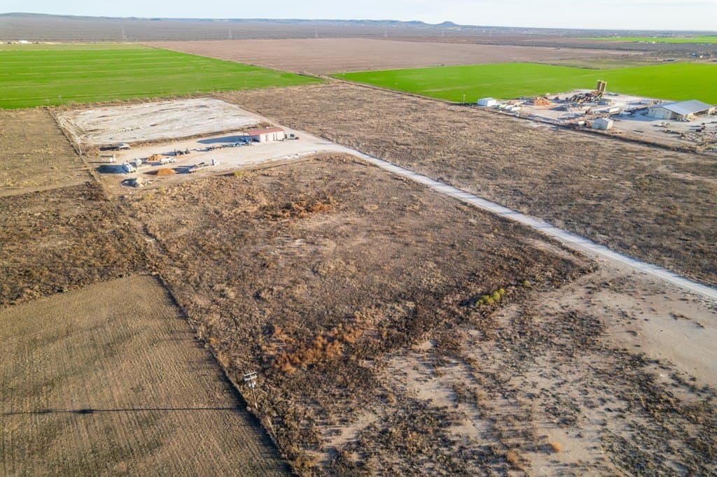 5.64 acres in Tom Green County - photo 9