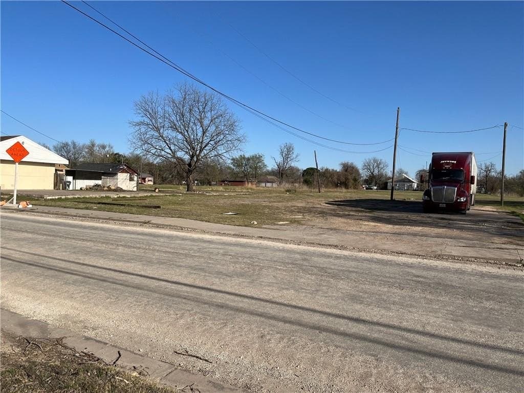 1.15 acres in McLennan County - photo 21