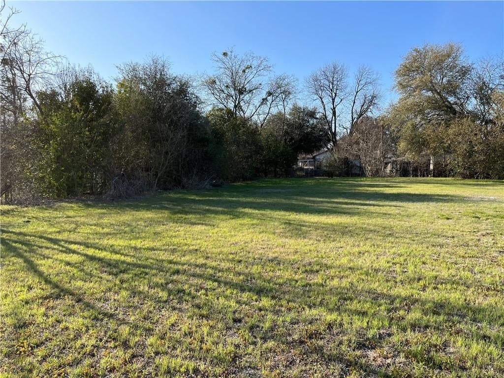1.15 acres in McLennan County - photo 9