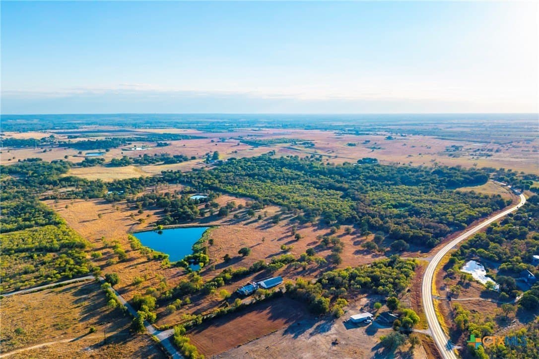 431.62 acres in Guadalupe County - photo 3