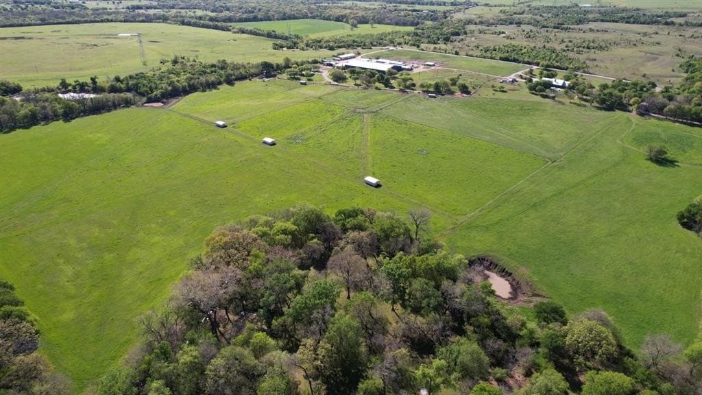 31.5 acres in Denton County - photo 4