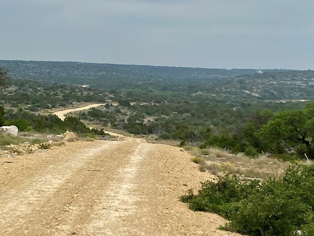 356.67 acres in Val Verde County - photo 4