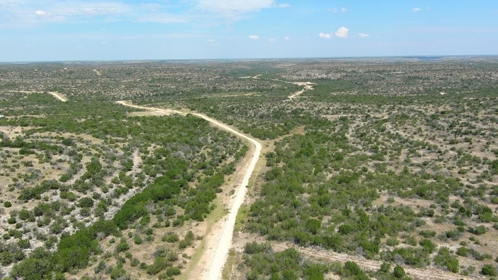 356.67 acres in Val Verde County - photo 35