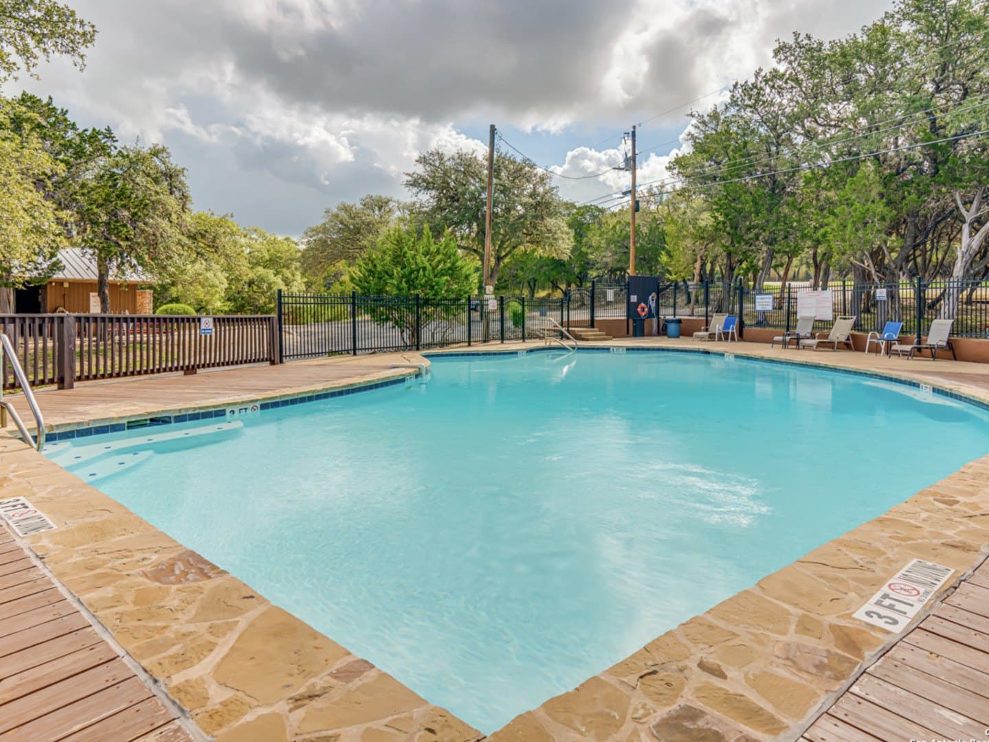 5 acres in Bandera County - photo 24