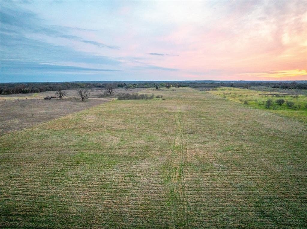 10.48 acres in Hill County - photo 3