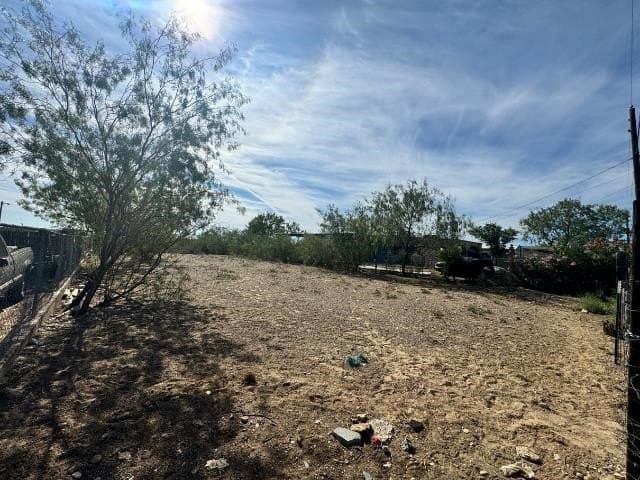 0.27 acres in Webb County - photo 7