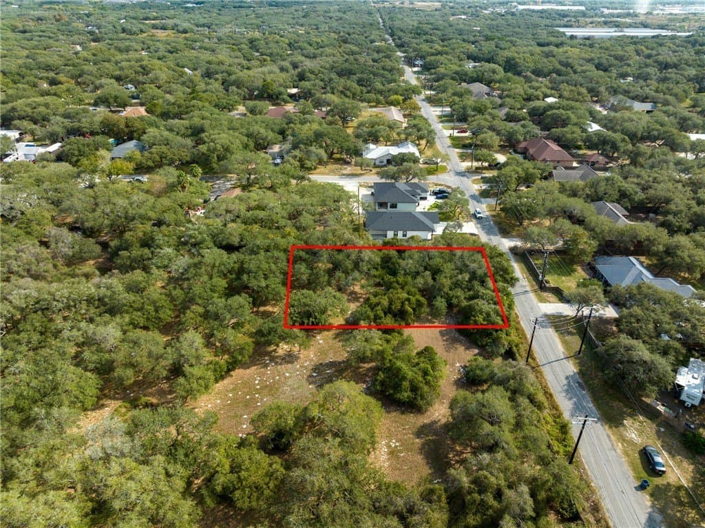 0.33 acres in San Patricio County - photo 8