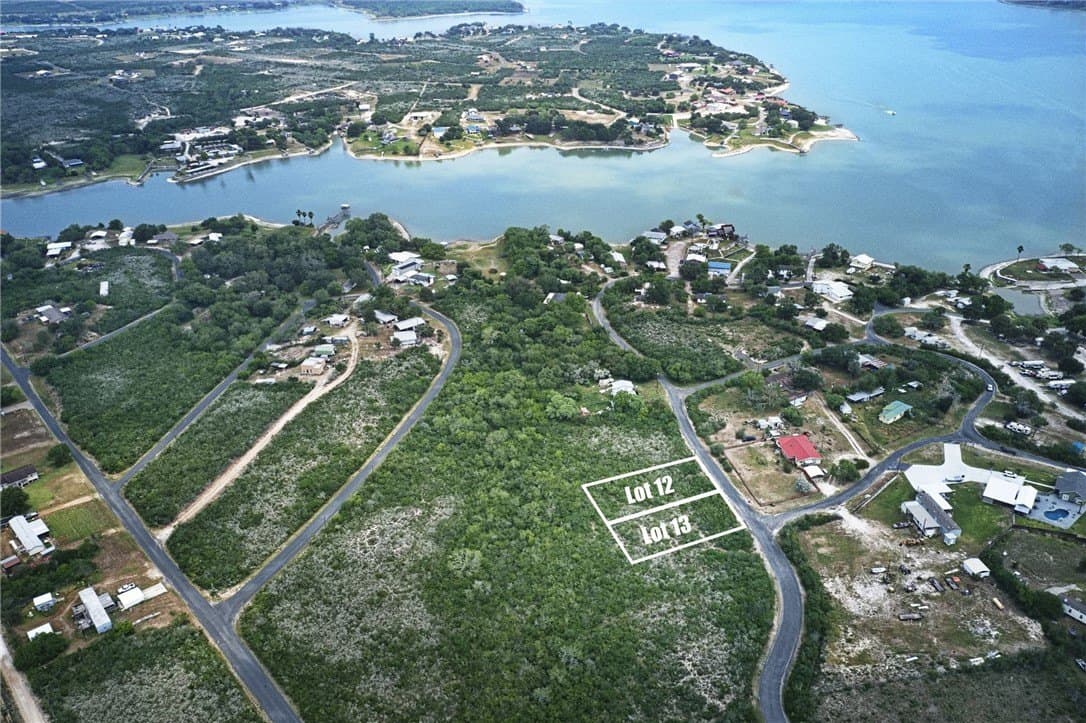 0.92 acres in Live Oak County - photo 2