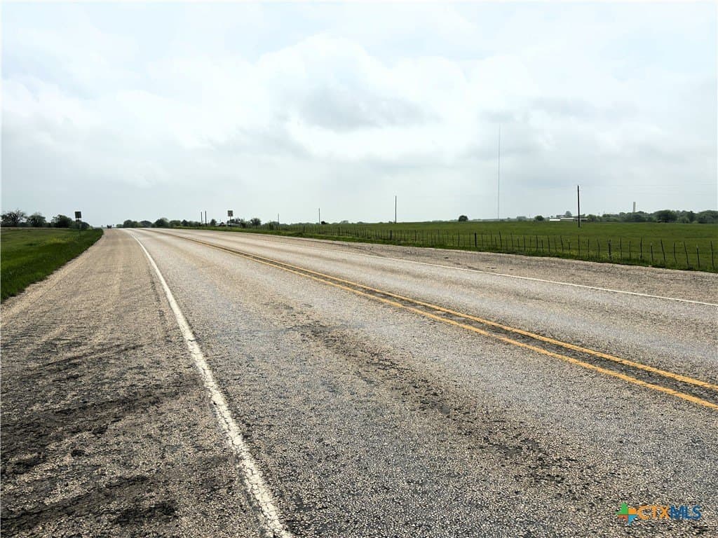 140 acres in Falls County - photo 10