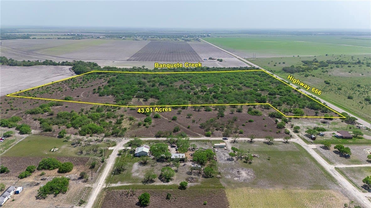 43.01 acres in Nueces County - photo 6