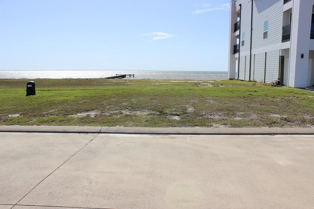3413 Bay Point
