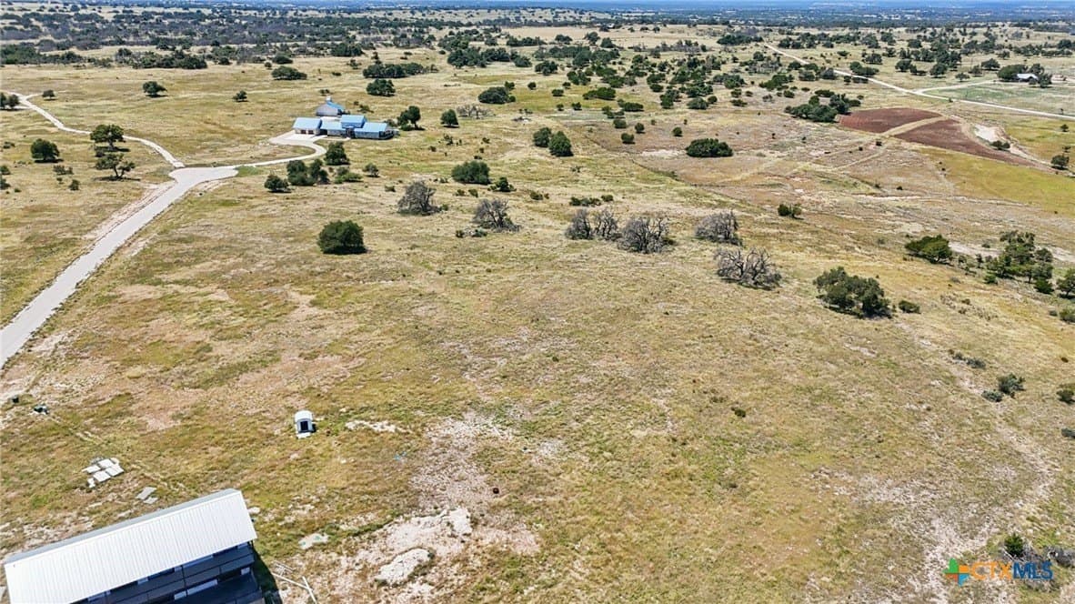 10.04 acres in Gillespie County - photo 3