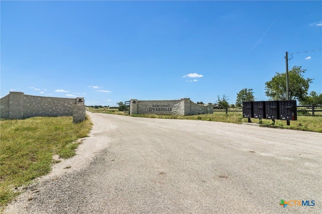 10.04 acres in Gillespie County - photo 17