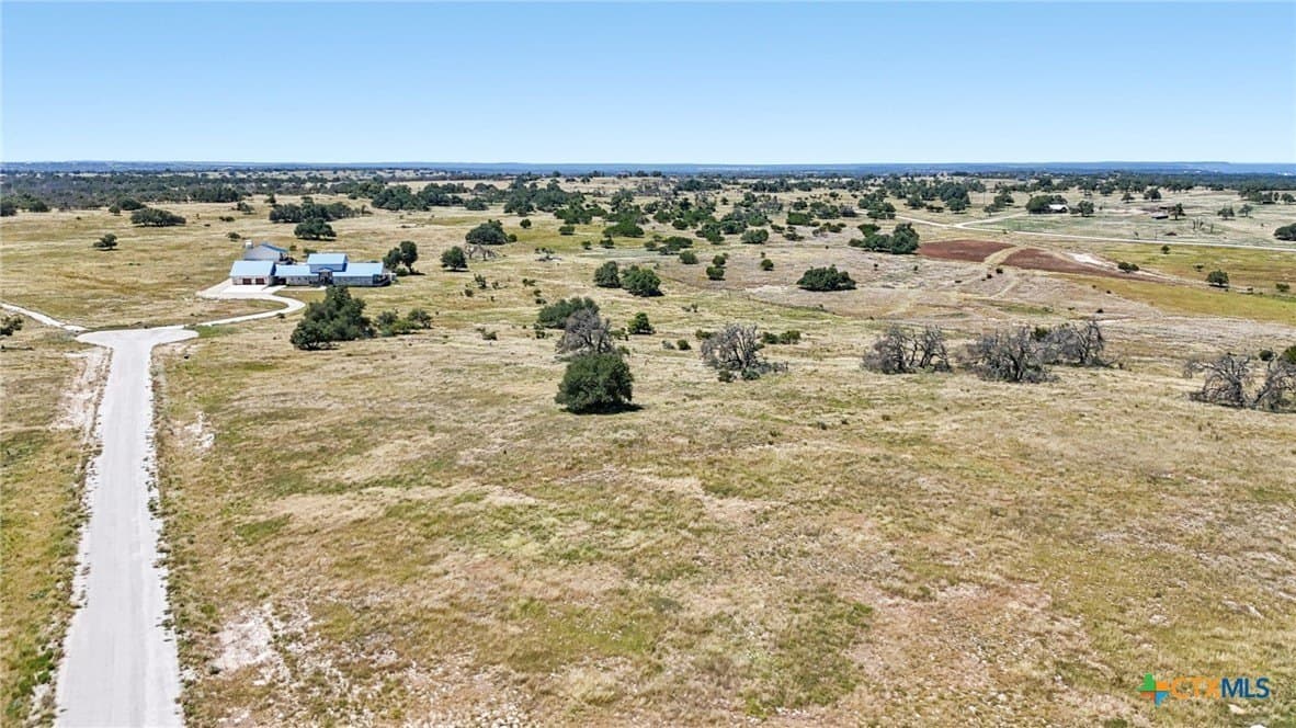10.04 acres in Gillespie County - photo 2