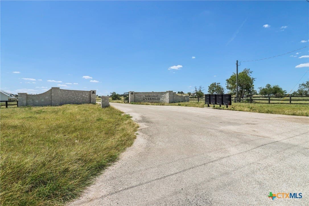 10.04 acres in Gillespie County - photo 14