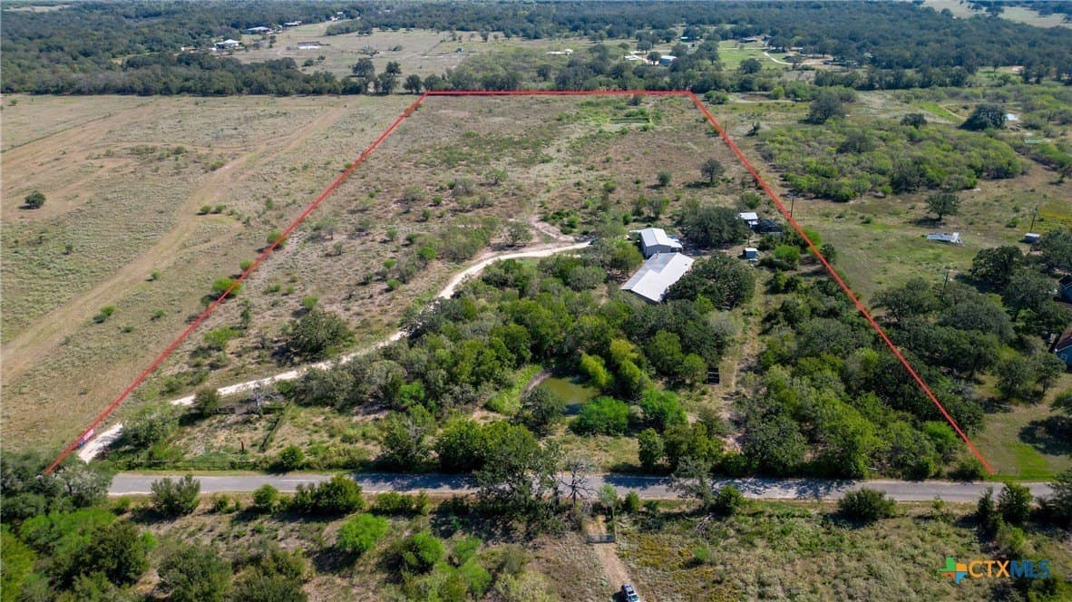 16.59 acres in Guadalupe County - photo 2