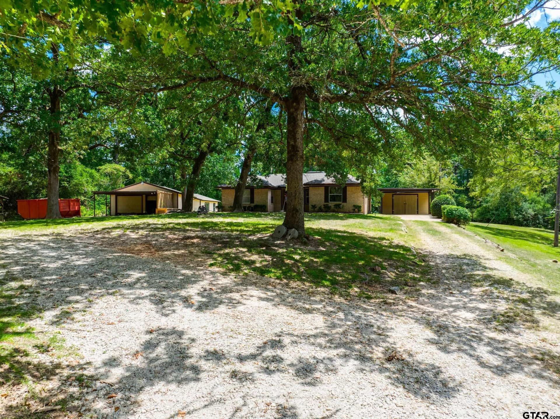 37.86 acres in Anderson County - photo 2