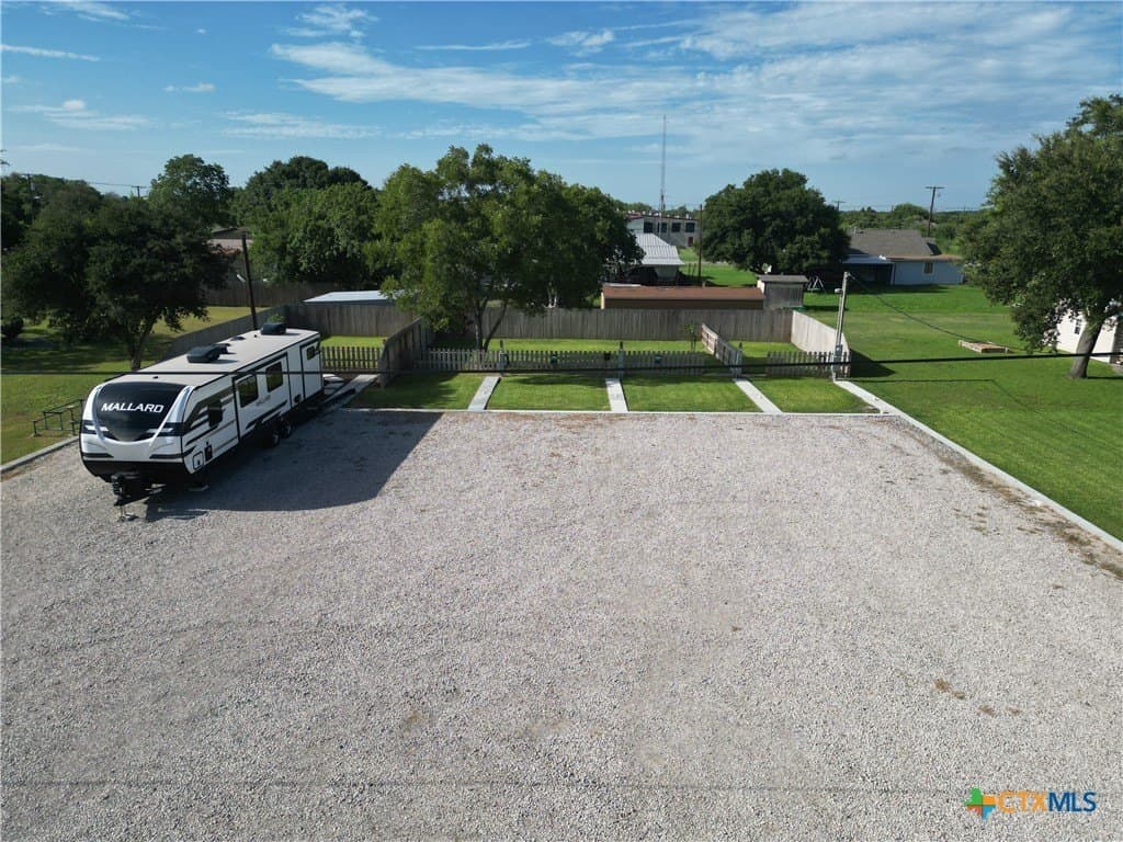 0.38 acres in Refugio County - photo 5