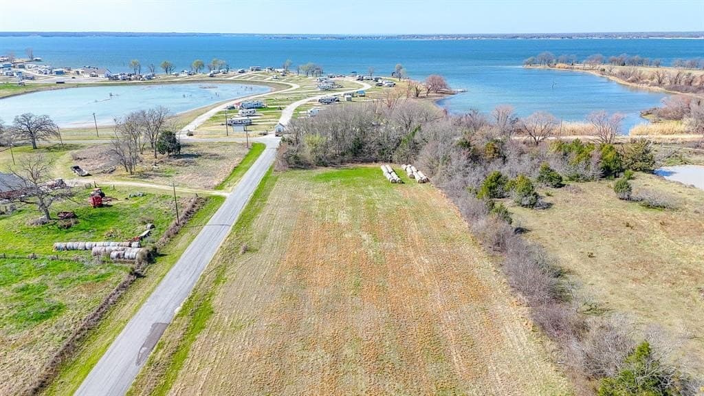 1.67 acres in Navarro County - photo 4