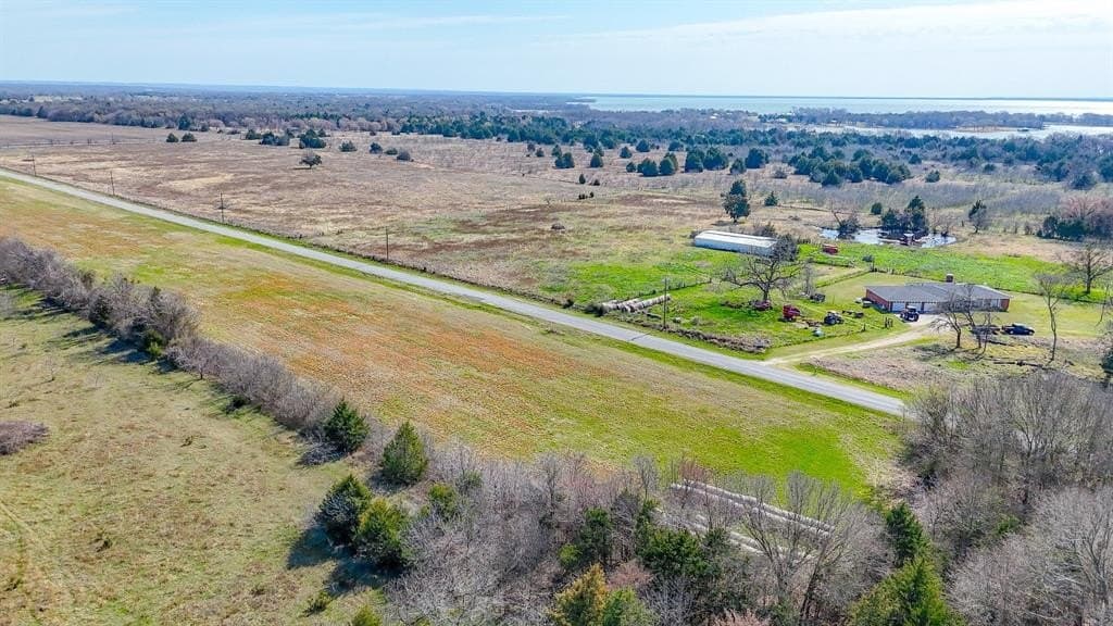 1.67 acres in Navarro County - photo 7
