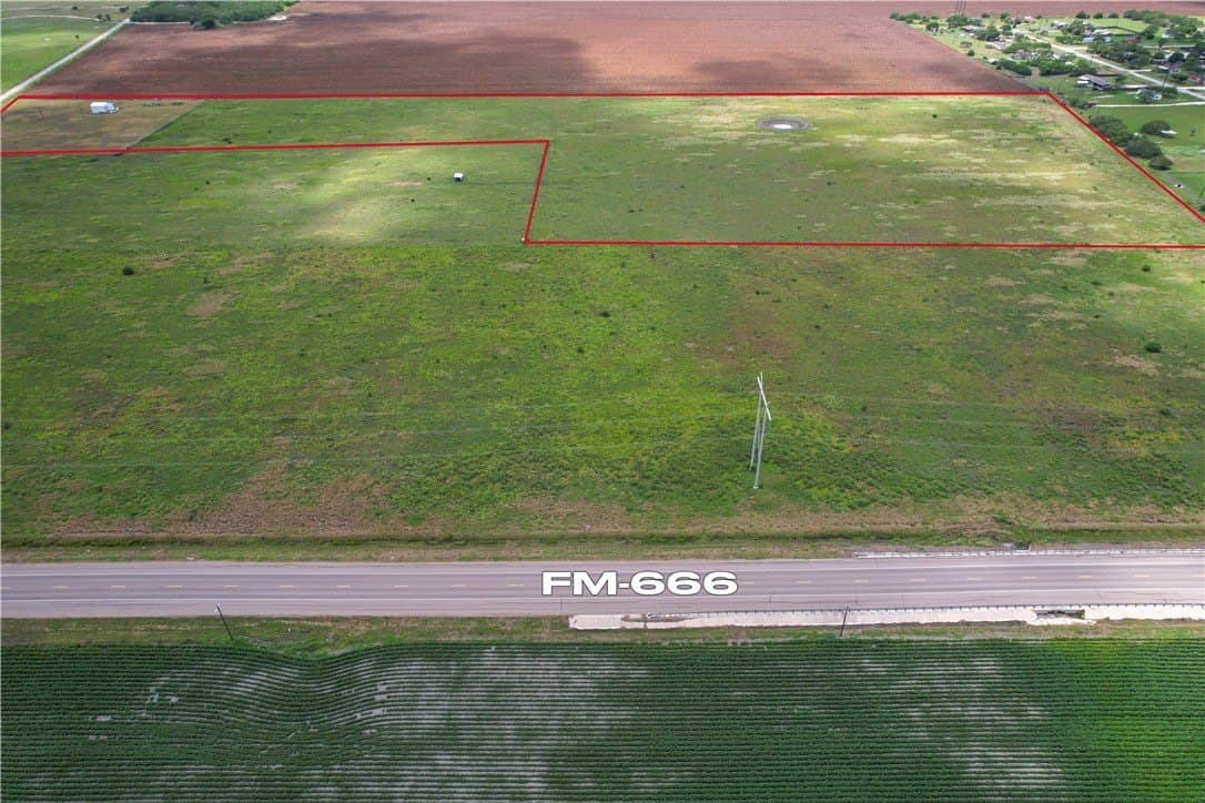 32.11 acres in Nueces County - photo 4