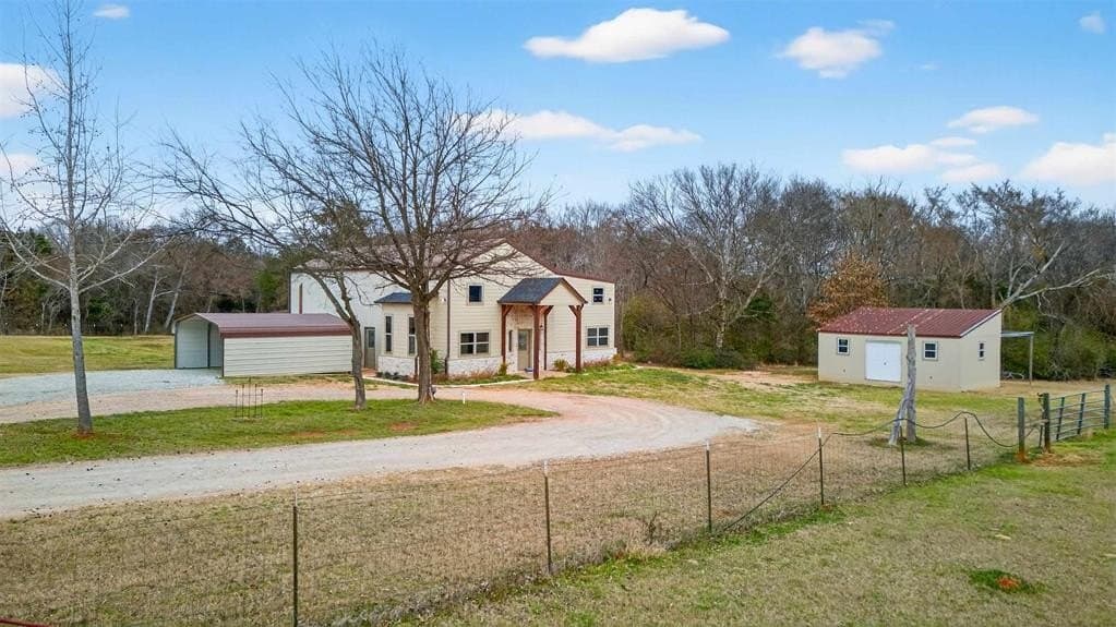 10 acres in Smith County - photo 4