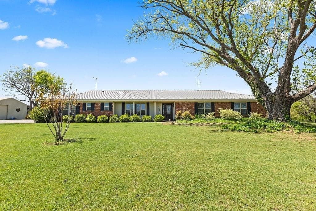 10 acres in Clay County - photo 2