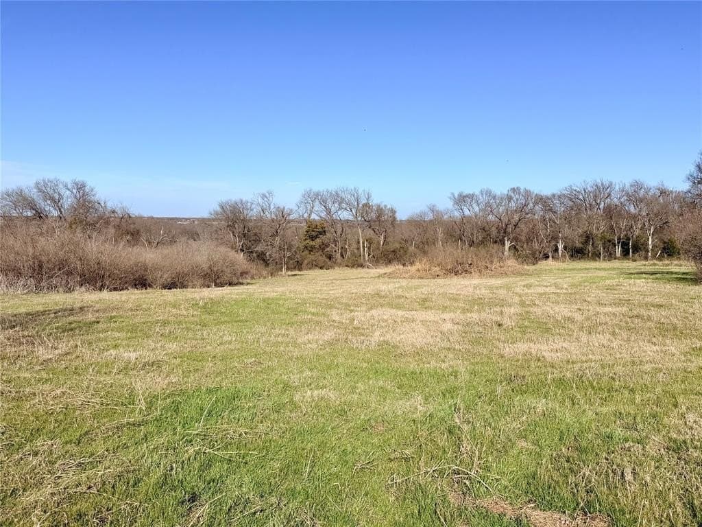 117.25 acres in Ellis County - photo 15