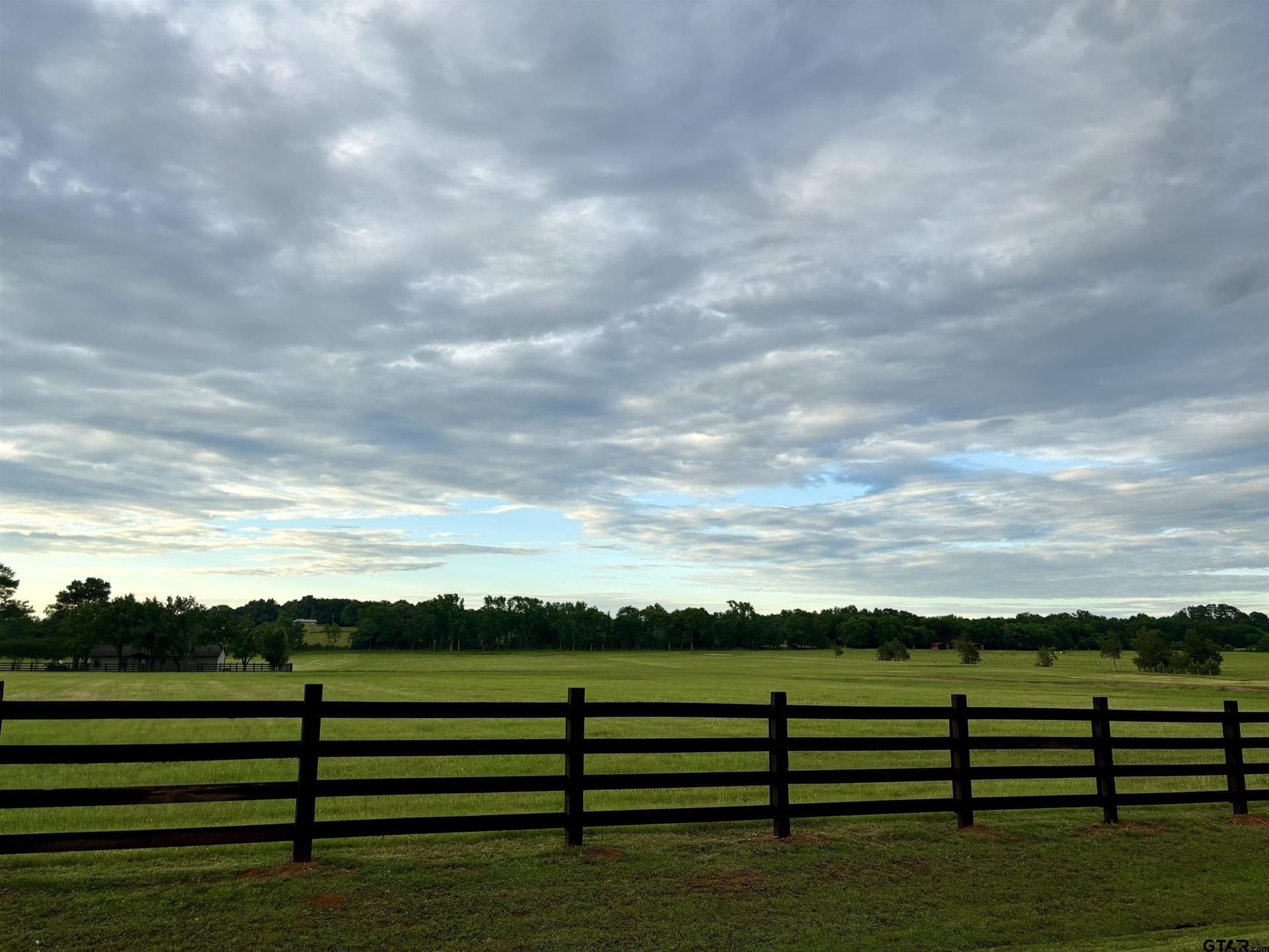 15.87 acres in Smith County - photo 11