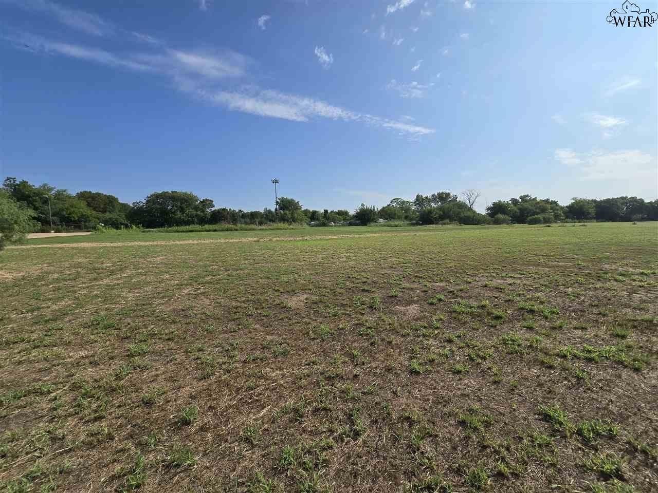 4.88 acres in Wichita County - photo 18