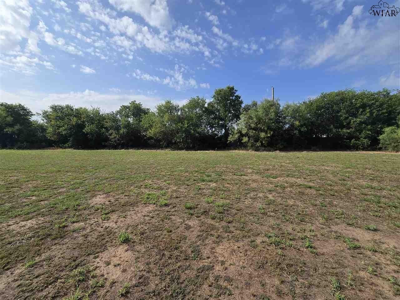 4.88 acres in Wichita County - photo 17
