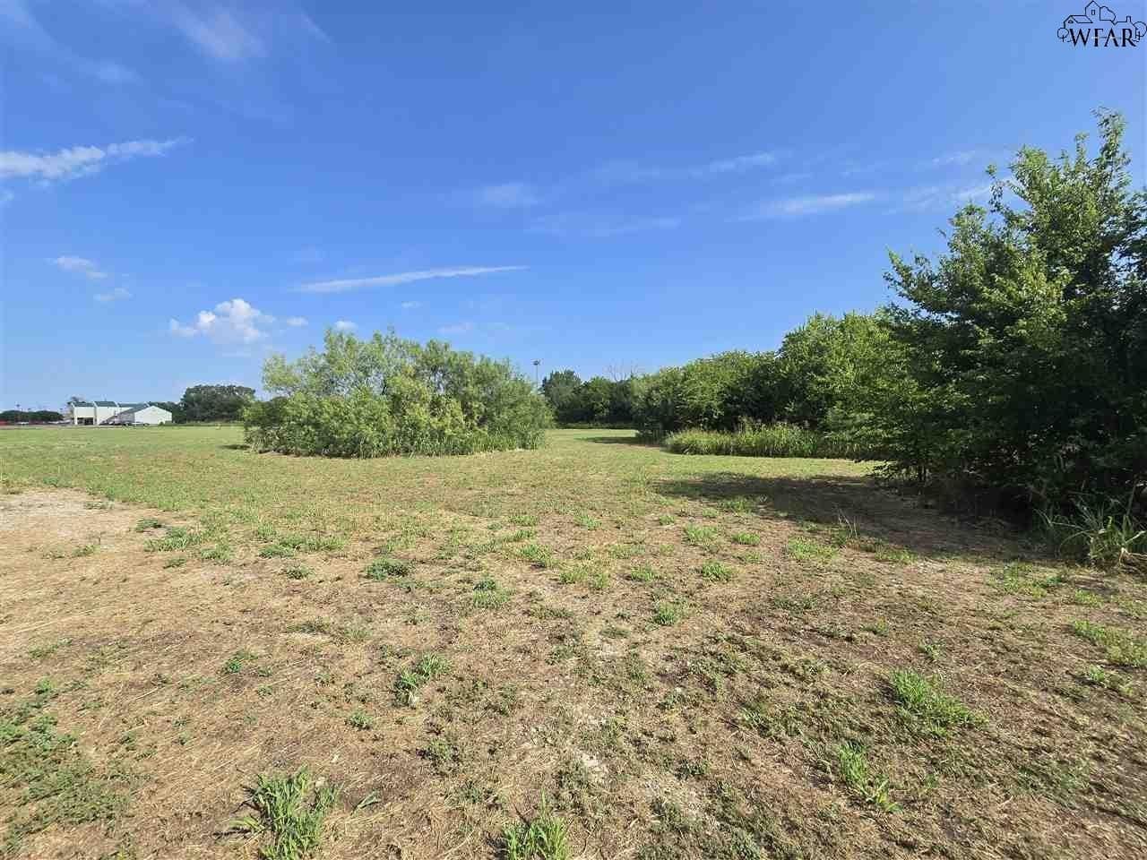 4.88 acres in Wichita County - photo 6