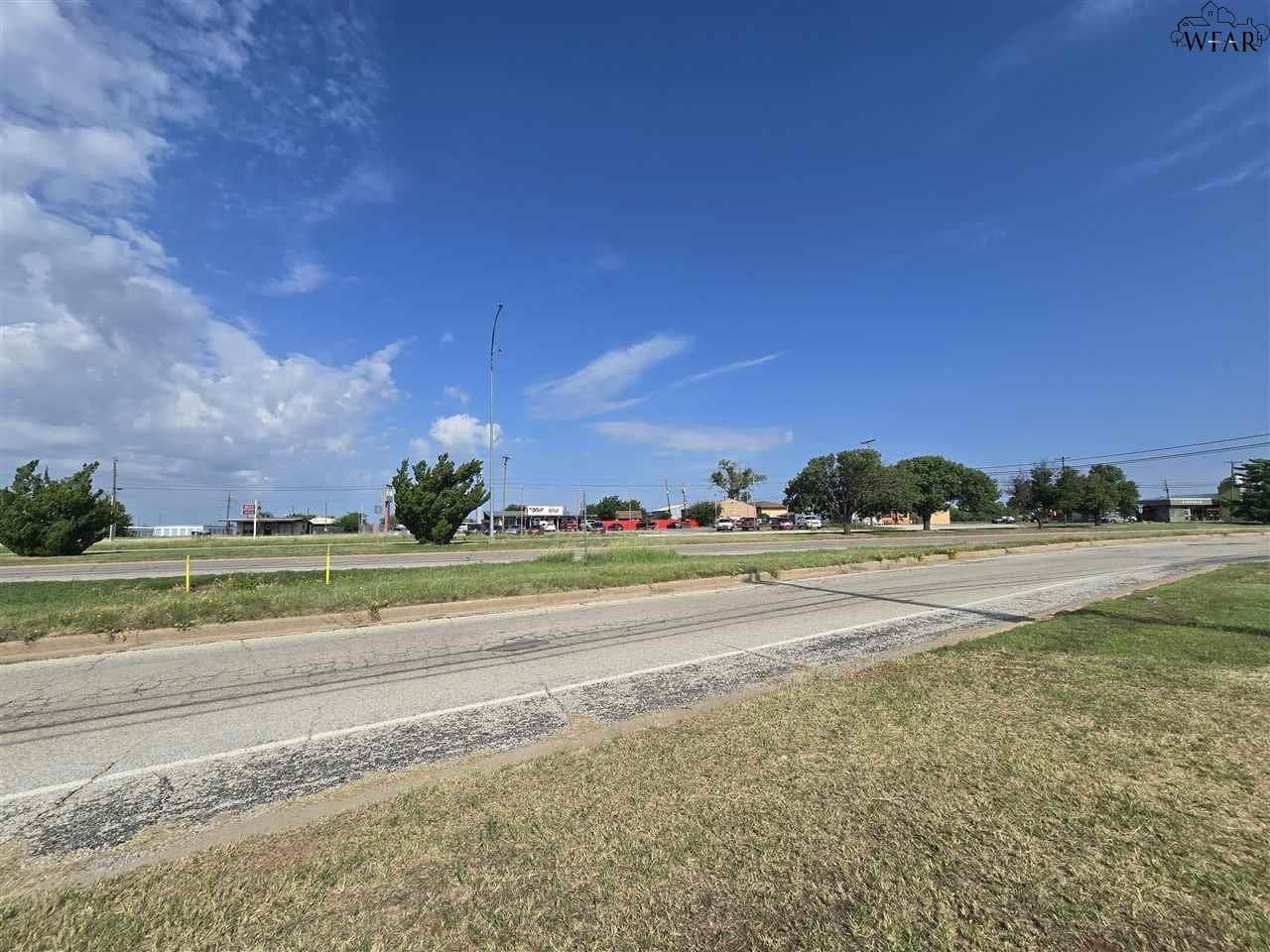 4.88 acres in Wichita County - photo 27