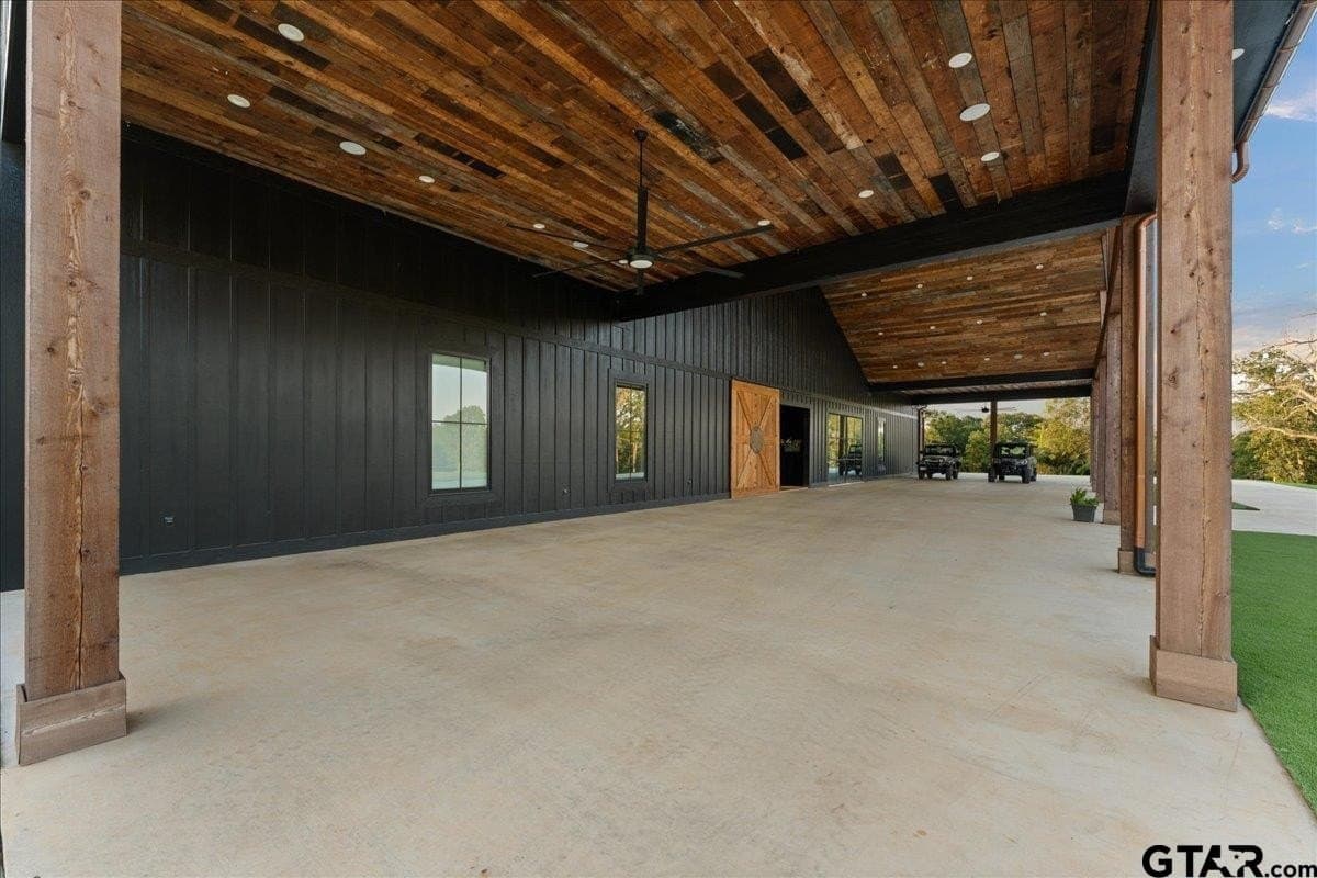 333 acres in Smith County - photo 5
