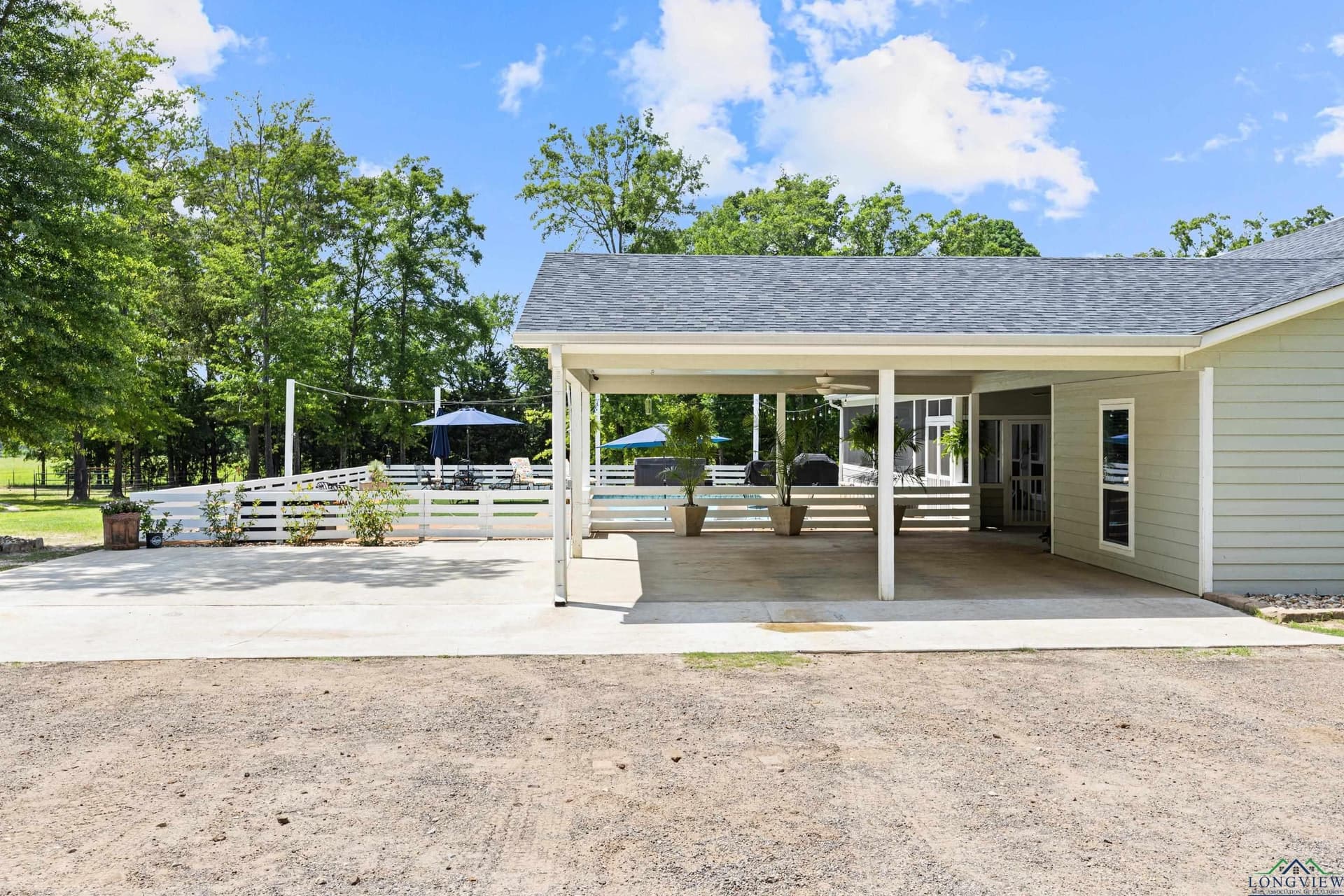 21.01 acres in Smith County - photo 15