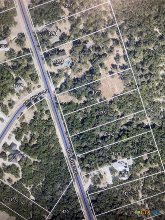 0.8 acres in Comal County - photo 2