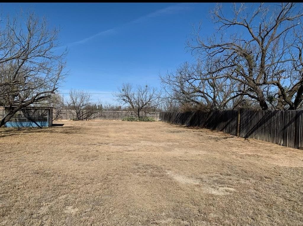 0.25 acres in Jones County - photo 3