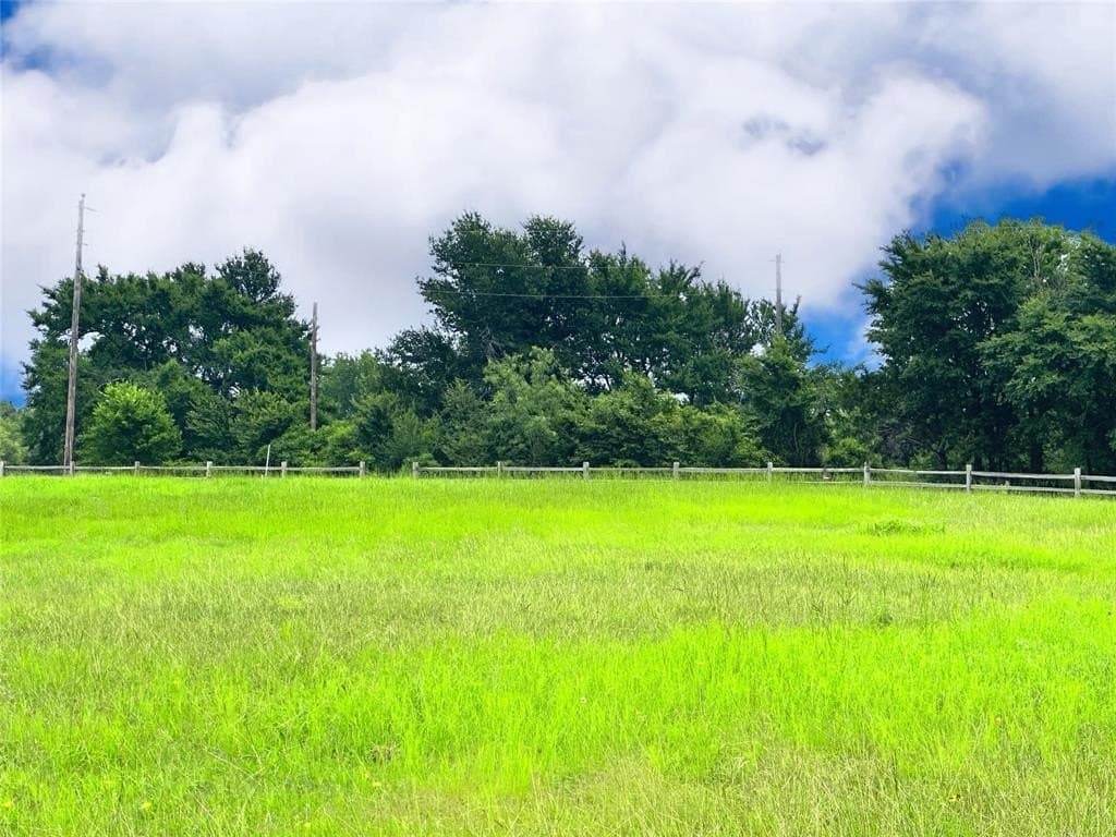 1.01 acres in Navarro County - photo 26