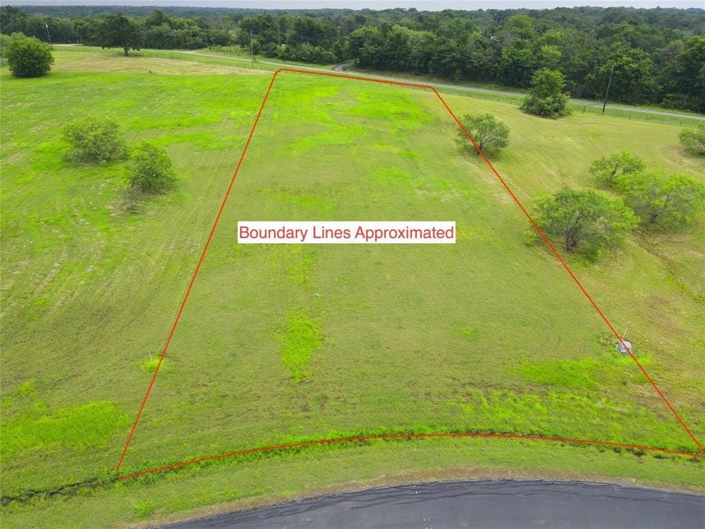 1.01 acres in Navarro County - photo 3