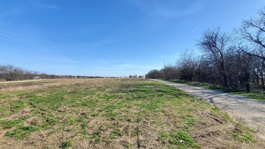13.97 acres in Navarro County - photo 32
