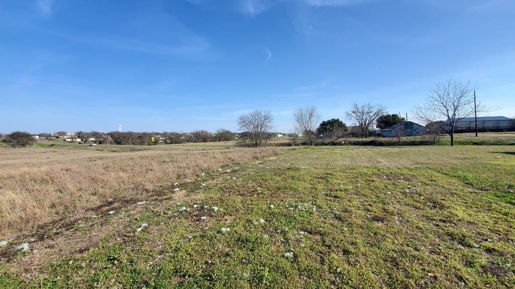13.97 acres in Navarro County - photo 41
