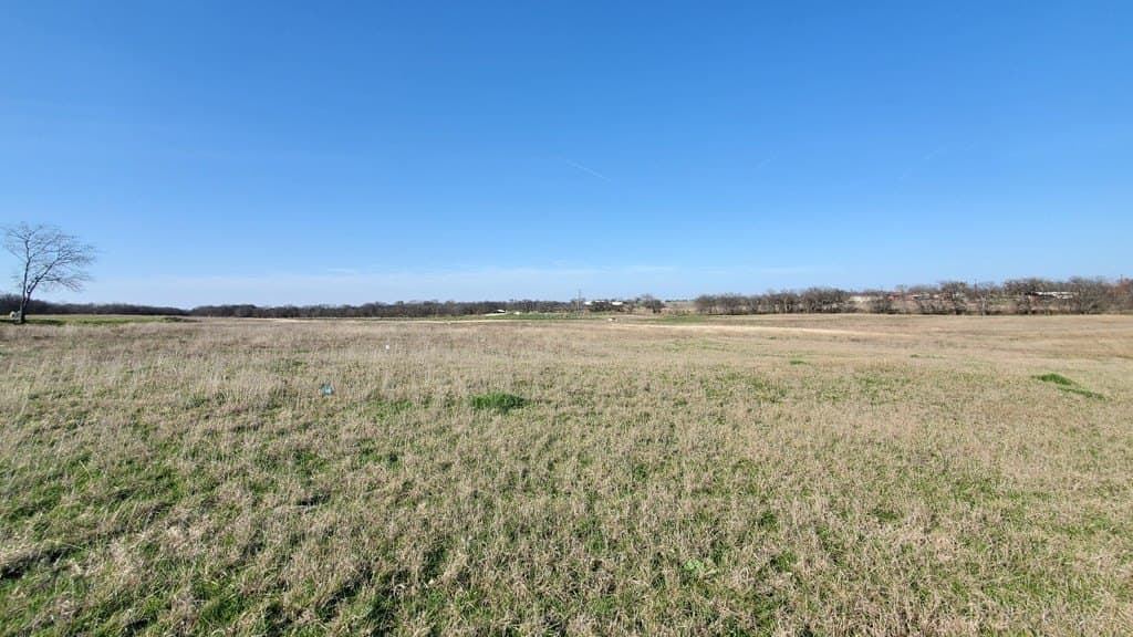 13.97 acres in Navarro County - photo 43