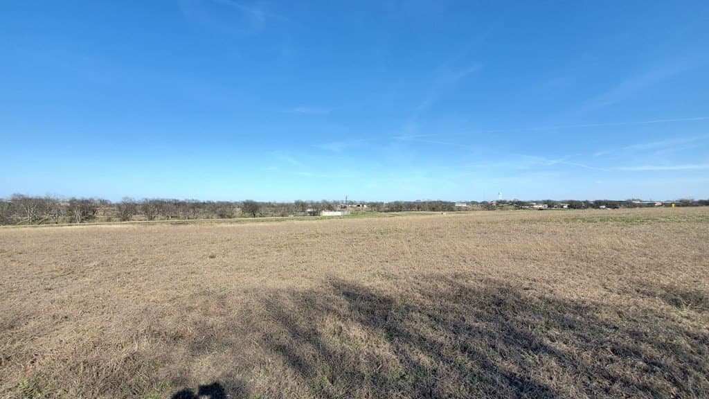 13.97 acres in Navarro County - photo 34
