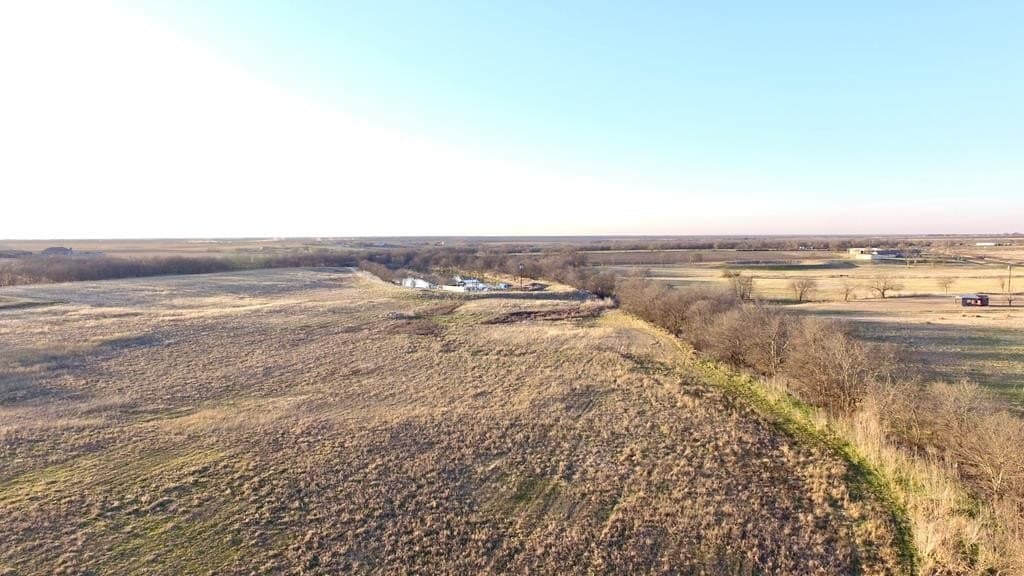 13.97 acres in Navarro County - photo 5