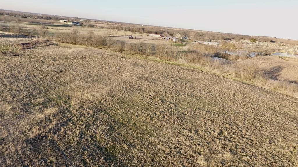 13.97 acres in Navarro County - photo 35