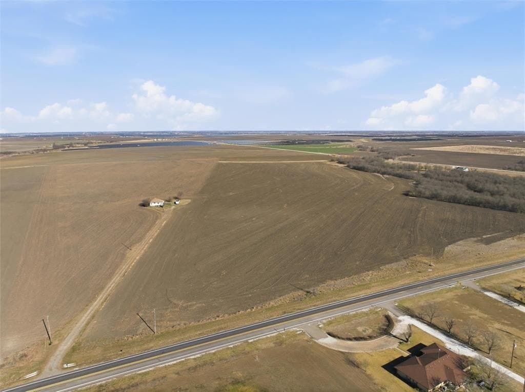 22.08 acres in Hill County - photo 3