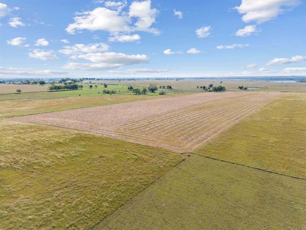 10.04 acres in Cooke County - photo 5
