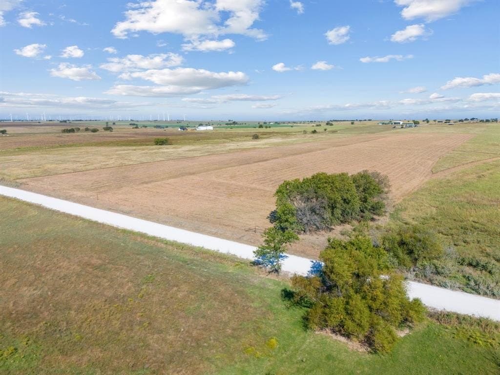 10.04 acres in Cooke County - photo 2